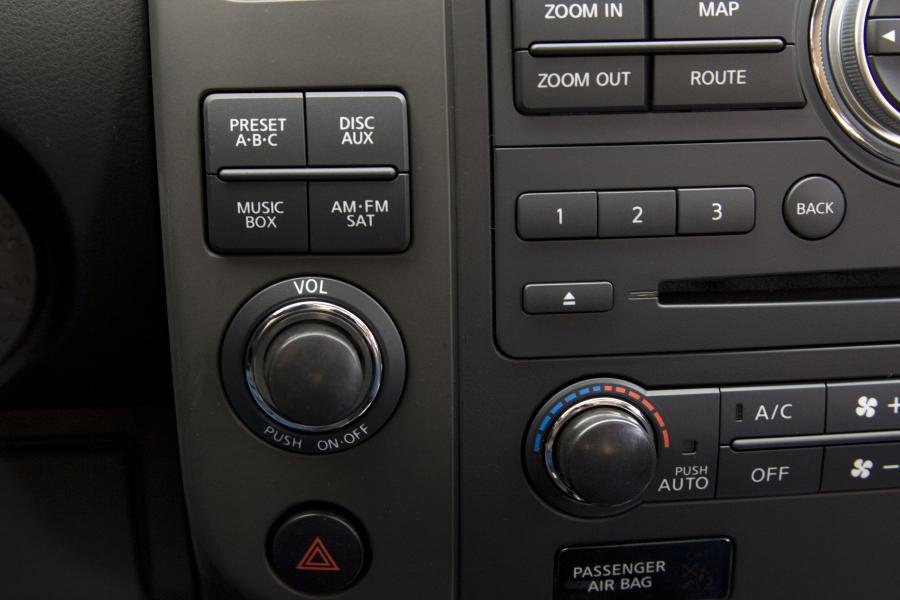 Nissan Pathfinder 2008 года  (фото 10 из 13)